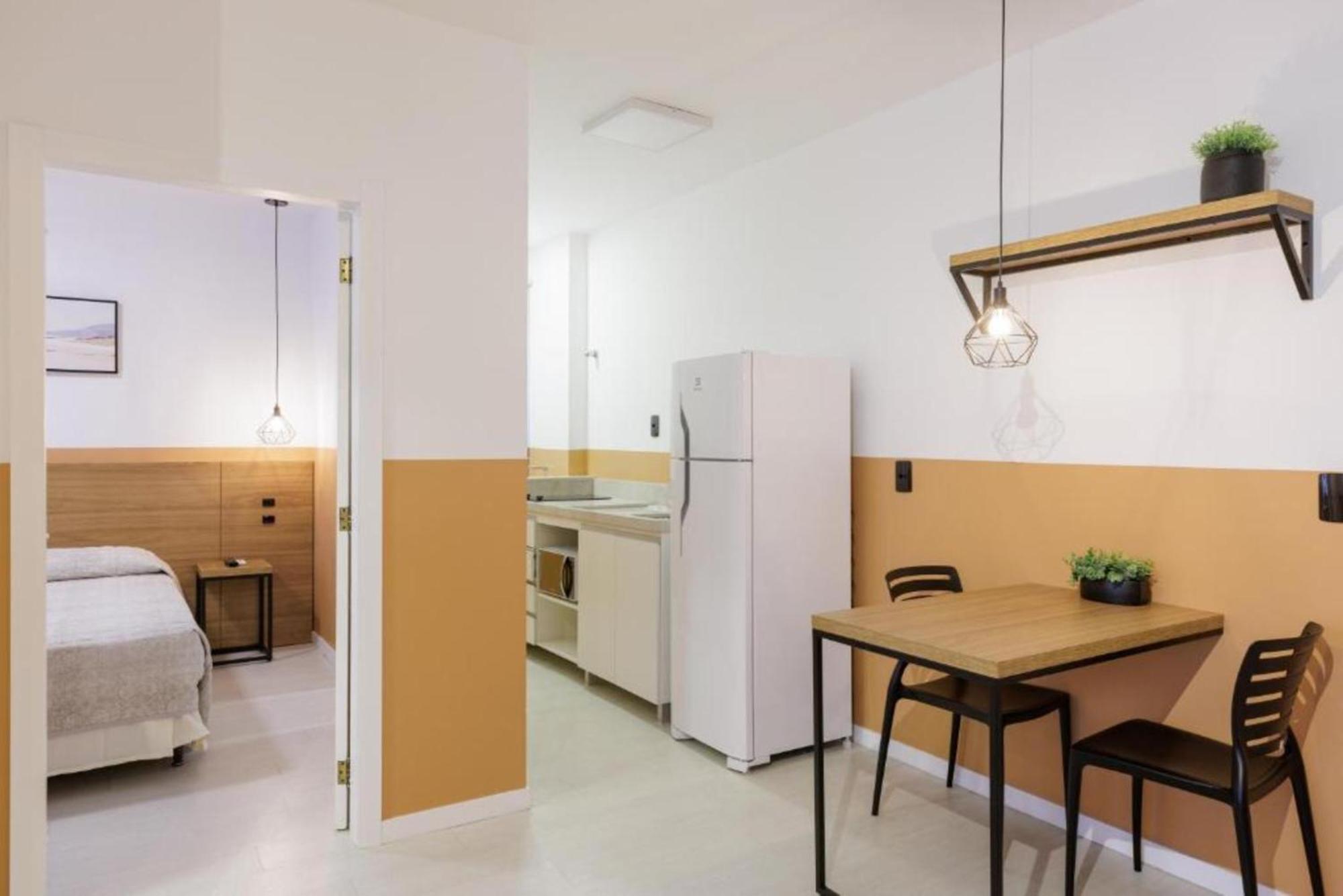Le Village Flats E Hotel 주앵빌 외부 사진