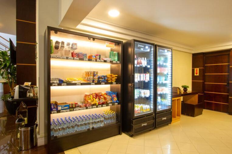 Le Village Flats E Hotel 주앵빌 외부 사진
